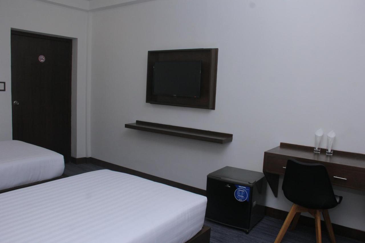Hotel Zakaria International Dakka Dış mekan fotoğraf