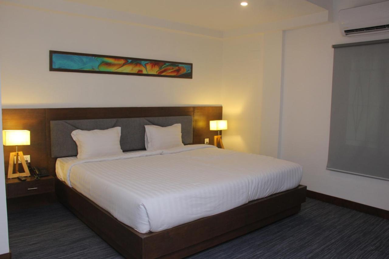 Hotel Zakaria International Dakka Dış mekan fotoğraf